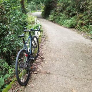 静かな山と、華やかな都会！